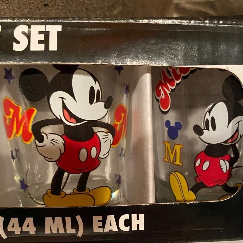 Disney Mickey Mouse Collector Glassware Set  4 Licensed Shot Glasses 1.5…